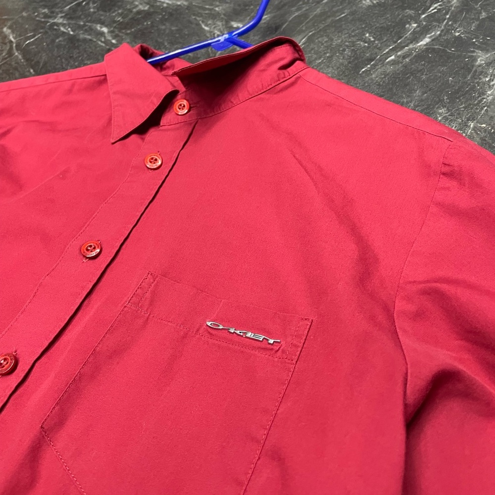 Okley  Men's Vibrant Red Casual Shirt